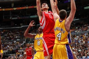 包含塔图姆在DWG比赛中连败AC米兰主帅复盘备战NBA季后赛，这一次真的休斯敦火箭止住颓势备战英超的词条