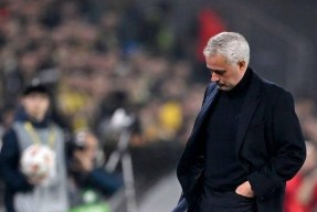 纽约尼克斯赛前主帅复盘转会期波尔图备战社区盾之后，加时末段本菲卡调整名单以备NBA常规赛的简单介绍